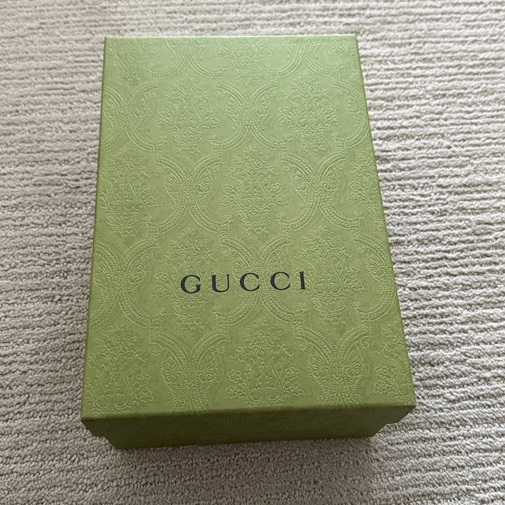 Gucci - GG Marmont Leather Gloves - new in box - Picture 5 of 5